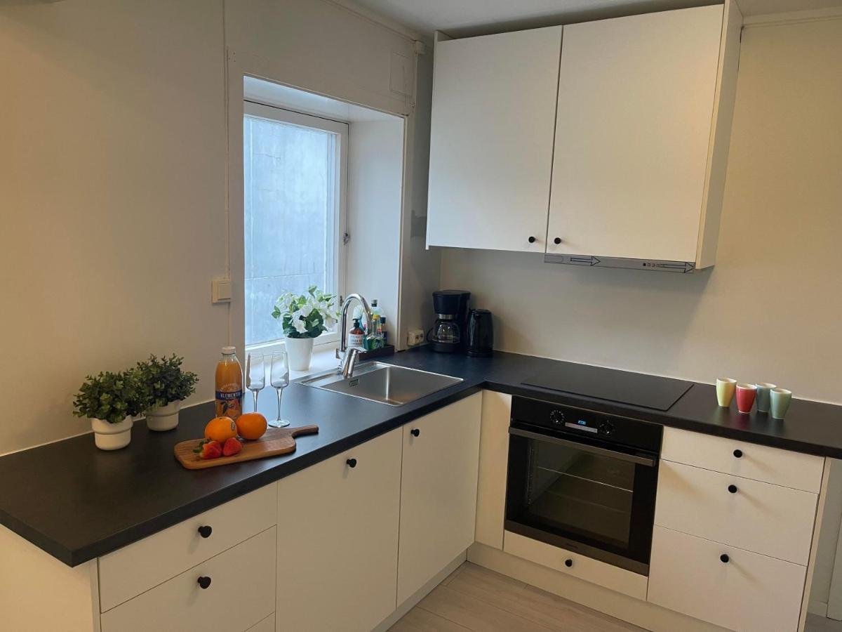 Romslig Leilighet Sentralt I Svolvaer Sentrum Luaran gambar