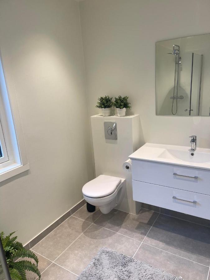Romslig Leilighet Sentralt I Svolvaer Sentrum Luaran gambar